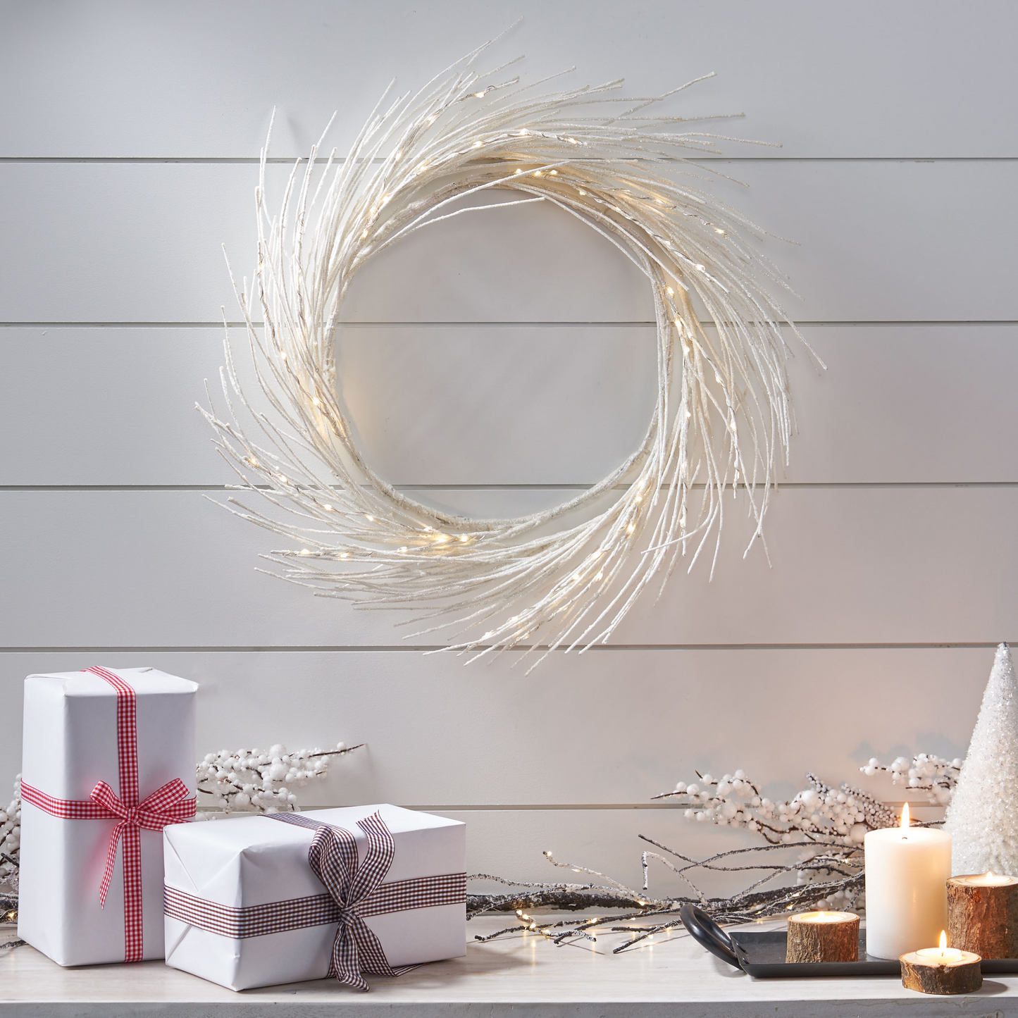 Round Mirror with Luxury Flower Wreath